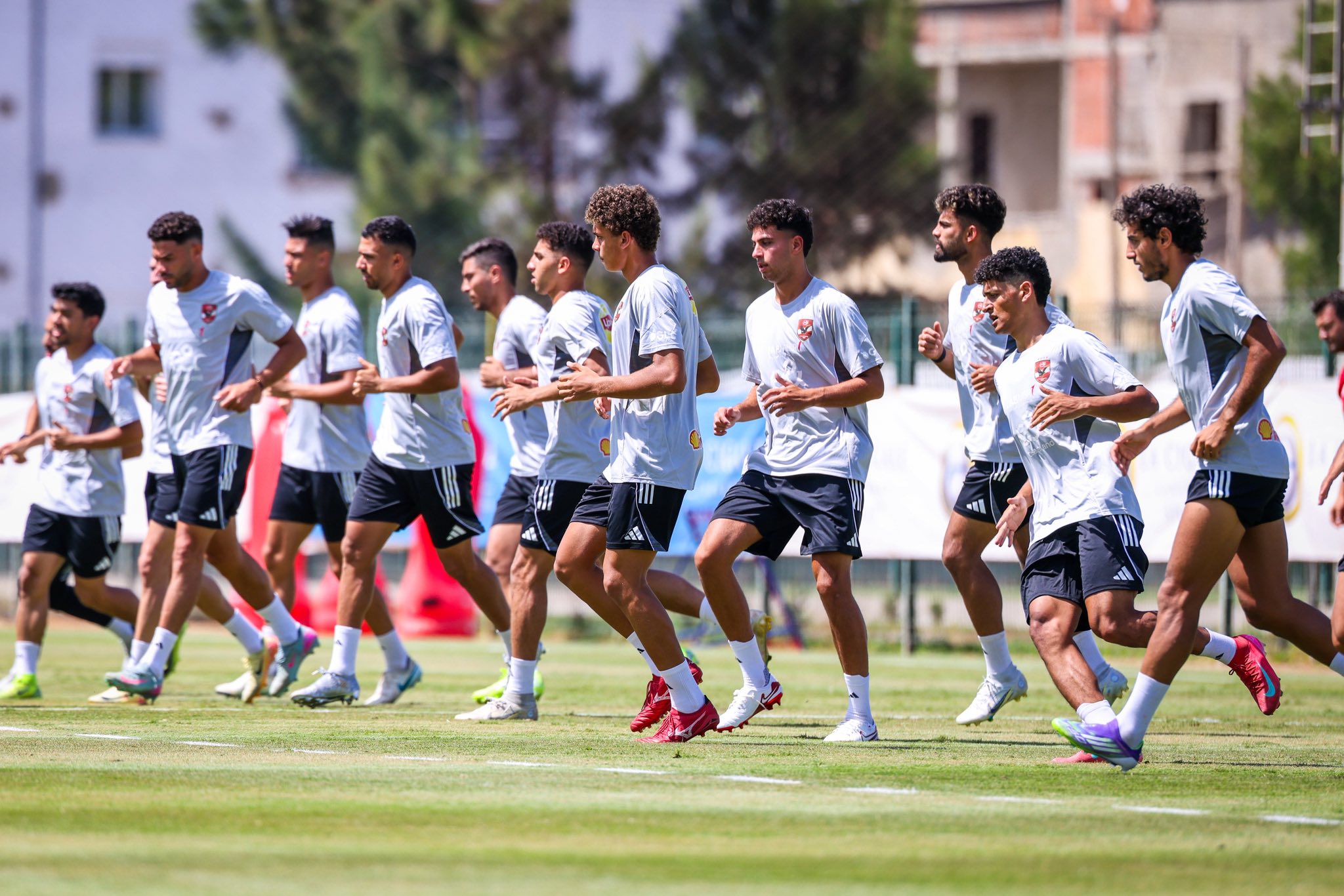 مران الأهلي خلال معسكره في تونس