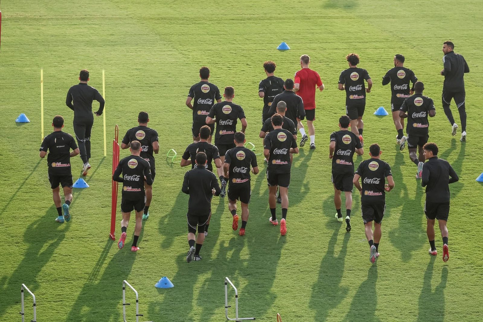 مران الأهلي استعدادًا لمباراة بتروجيت